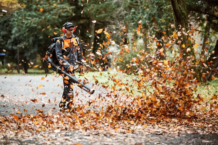 PB-8010 Backpack Blower image