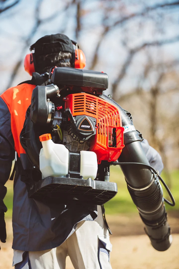 PB-8010 Backpack Blower image